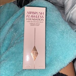 Charlotte Tilbury airbrush flawless foundation